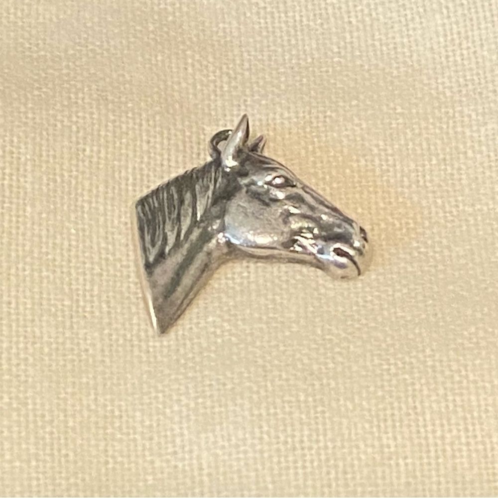James Avery Retired Detailed Horse Head Charm
